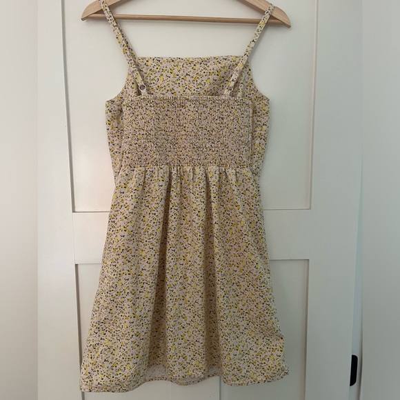 Old Navy Linen Blend Mini Dress - Picture 2 of 4